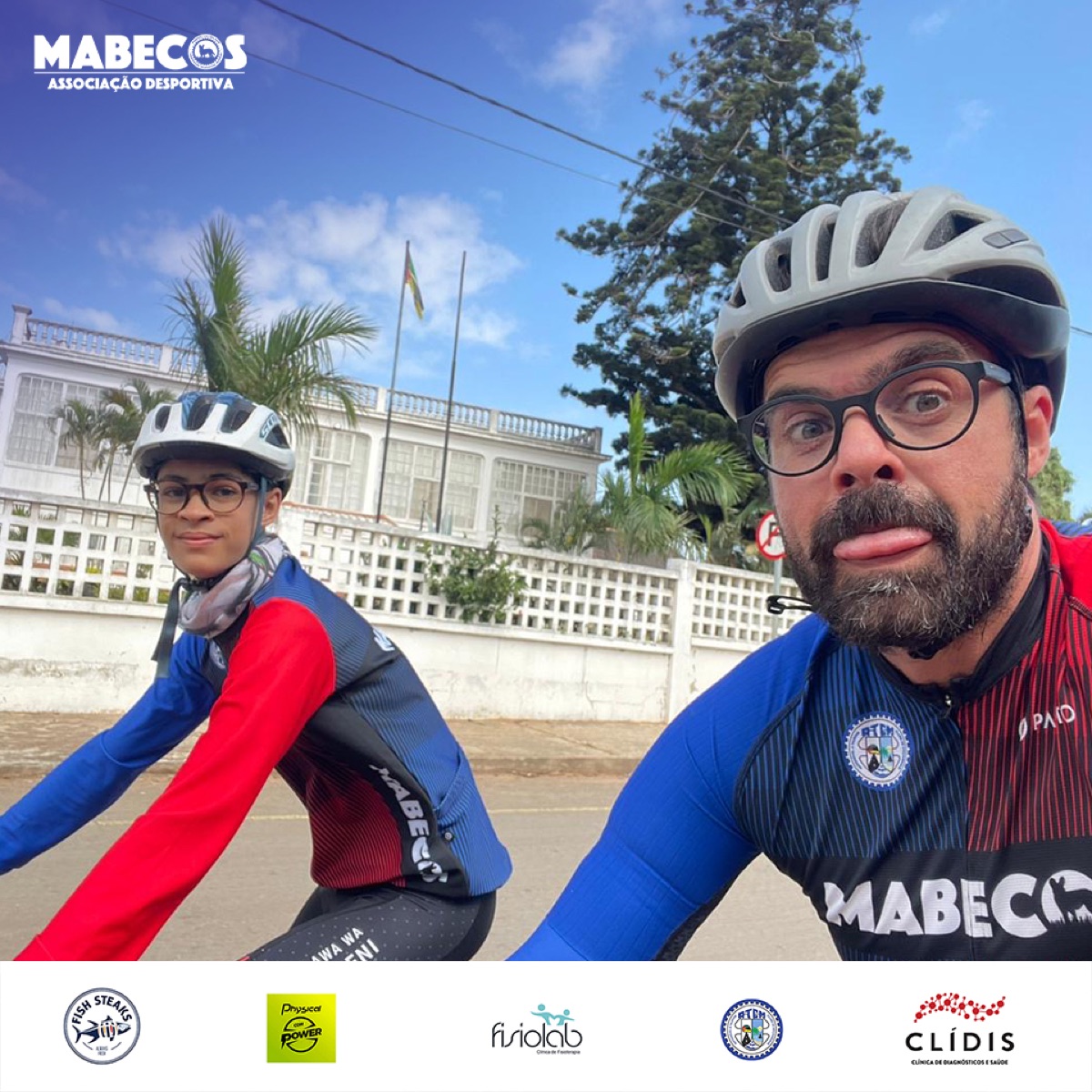 Selfie de dois membros em treino